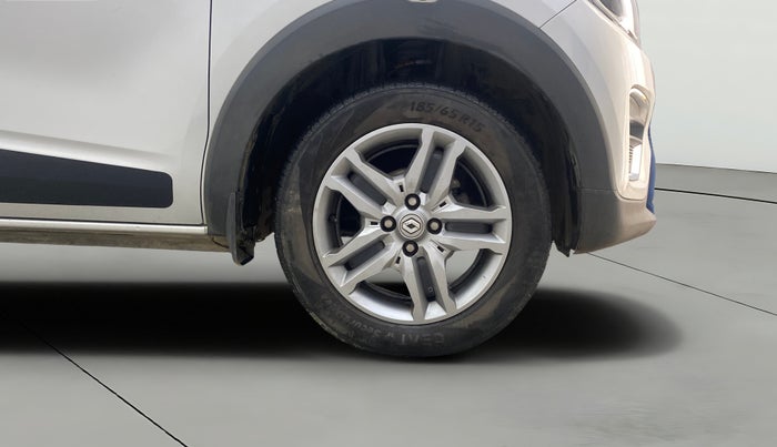 2020 Renault TRIBER RXZ, Petrol, Manual, 30,005 km, Right Front Wheel