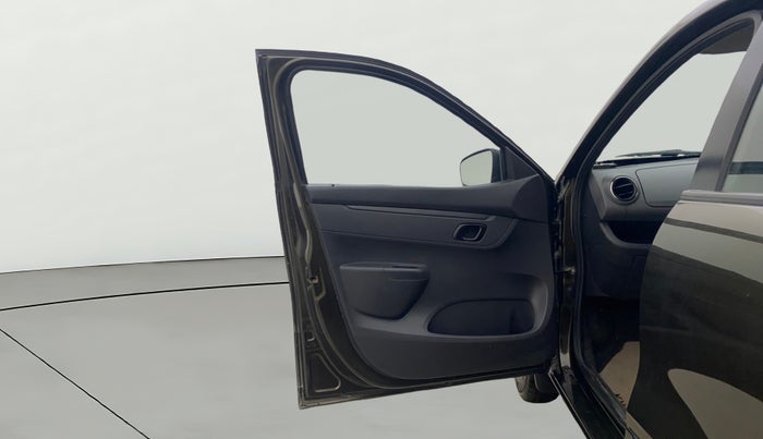 2016 Renault Kwid RXT 0.8, Petrol, Manual, 69,005 km, LHS Front Door