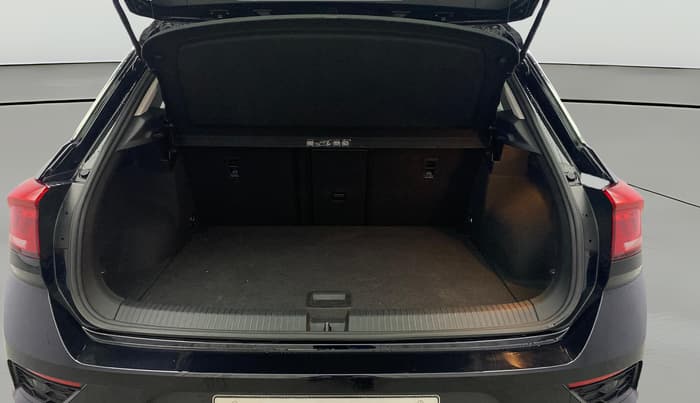 2021 Volkswagen T-ROC 1.5 TSI AT, Petrol, Automatic, 62,708 km, Boot Open Zoomed View