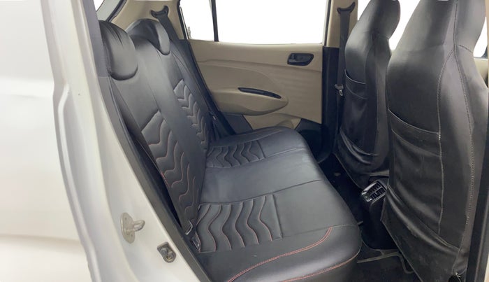 2020 Hyundai NEW SANTRO SPORTZ MT, Petrol, Manual, 98,893 km, Right Side Rear Door Cabin