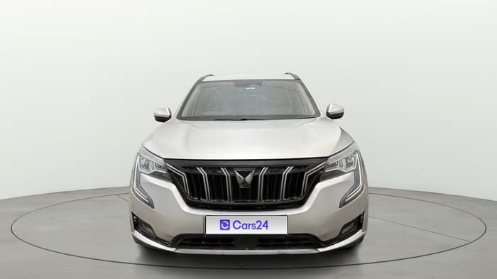 2022 Mahindra XUV700 AX 7 P AT 7 STR, Petrol, Automatic, 36,242 km, Front