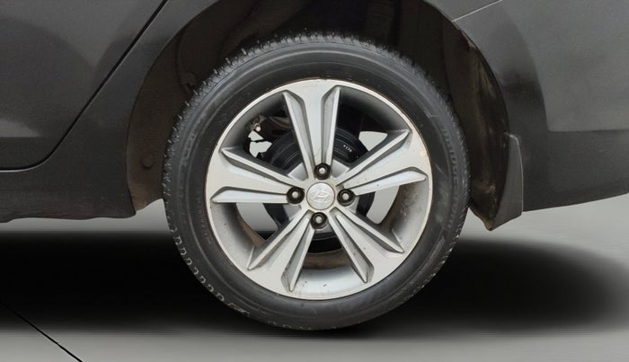 2019 Hyundai Verna 1.6 VTVT SX, Petrol, Manual, 41,403 km, Left Rear Wheel