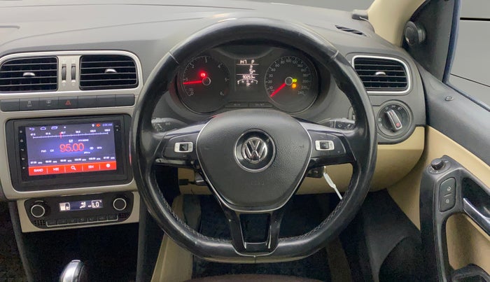 2017 Volkswagen Ameo HIGHLINE DSG 1.5 DIESEL , Diesel, Automatic, 90,208 km, Steering Wheel Close Up