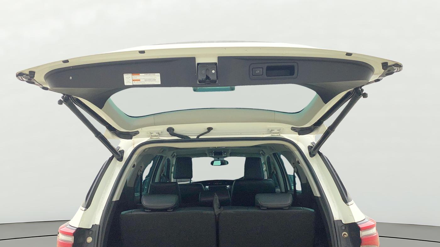 2023 Toyota Fortuner 4X2 AT 2.8 DIESEL, Diesel, Automatic, 50,235 km, Boot Door Open