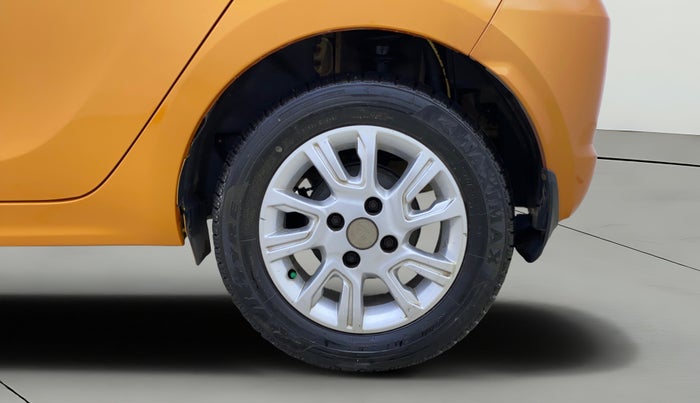 2017 Tata Tiago XZ PETROL, CNG, Manual, 55,603 km, Left Rear Wheel