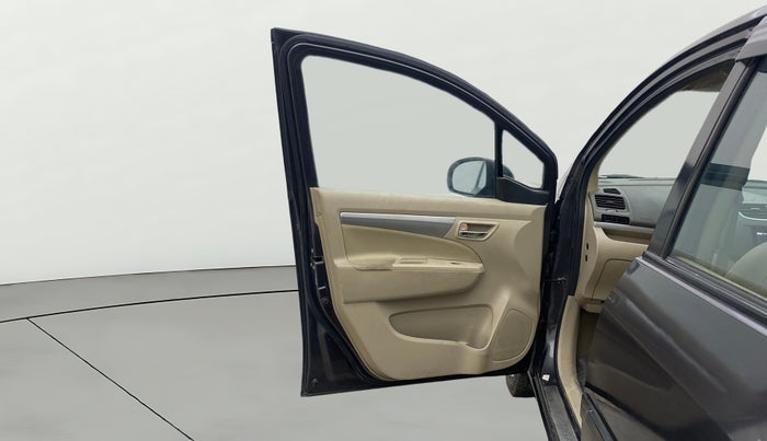 2018 Maruti Ertiga ZXI+, Petrol, Manual, 1,12,233 km, LHS Front Door