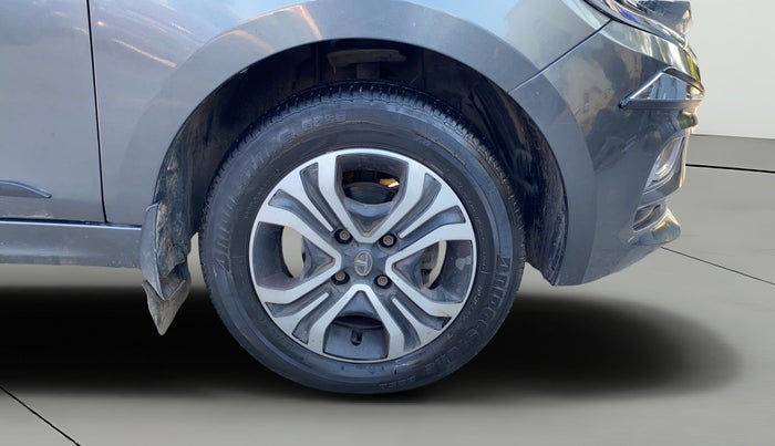 2022 Tata TIGOR XZ PLUS CNG, CNG, Manual, 43,589 km, Right Front Wheel