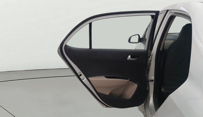 2016 Hyundai Xcent SX 1.2 (O), Petrol, Manual, 38,314 km, LHS Rear Door