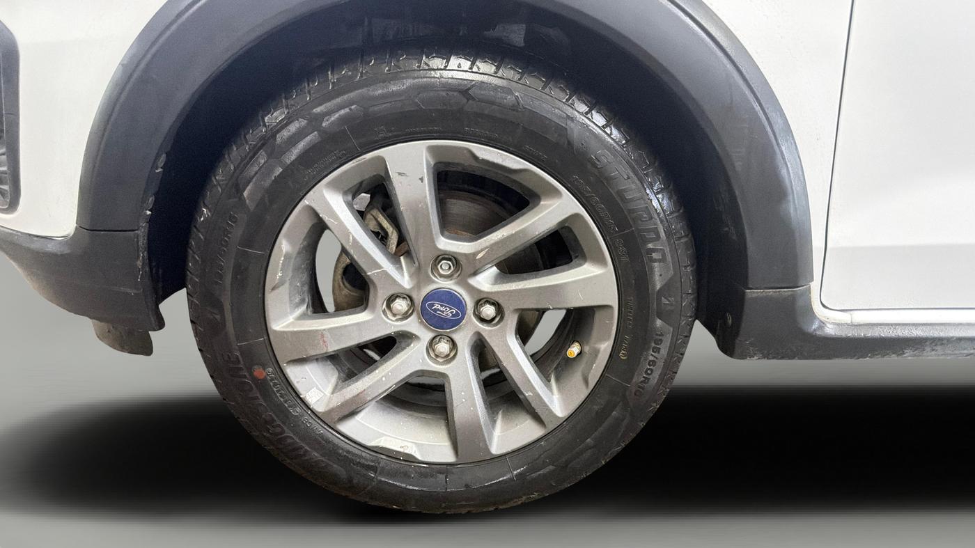 2018 Ford FREESTYLE TITANIUM 1.2 PETROL, Petrol, Manual, 1,07,569 km, Left Front Wheel