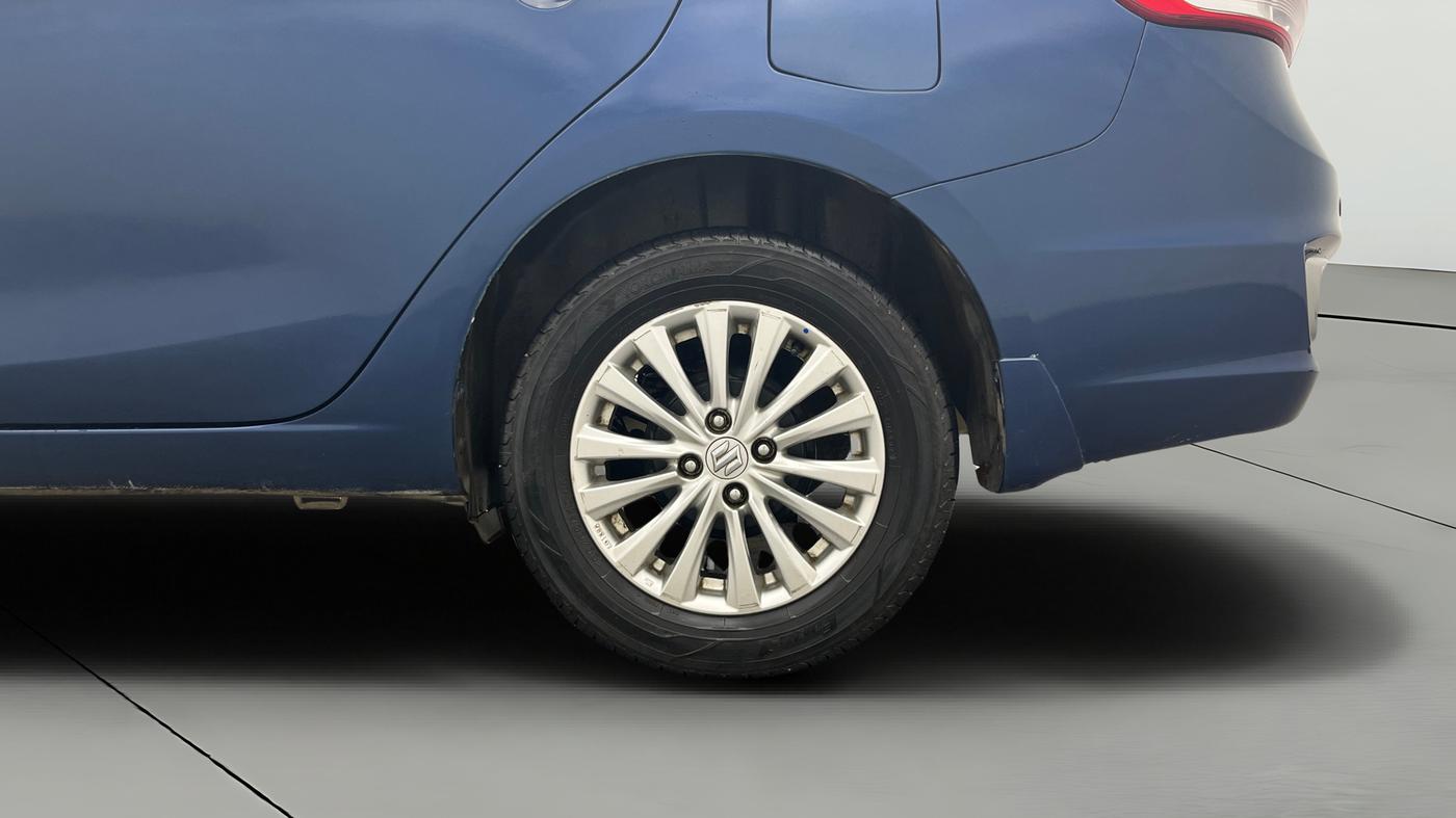 2018 Maruti Ciaz ZETA 1.5 SHVS MT PETROL, Petrol, Manual, 59,225 km, Left Rear Wheel