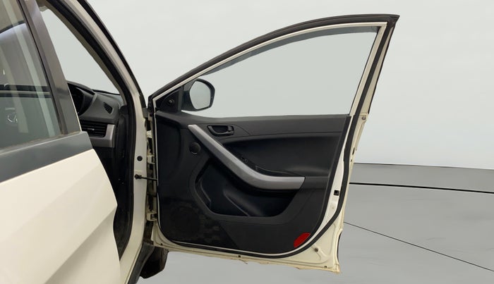 2021 Tata NEXON XE PETROL, Petrol, Manual, 34,801 km, RHS Front Door
