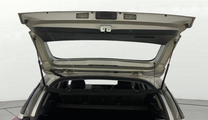 2022 KIA SONET HTK PLUS 1.0 IMT, Petrol, Manual, 75,237 km, Boot Door Open