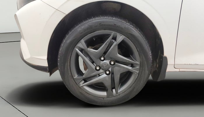 2022 Hyundai NEW I20 SPORTZ 1.2 MT, Petrol, Manual, 46,902 km, Left Front Wheel