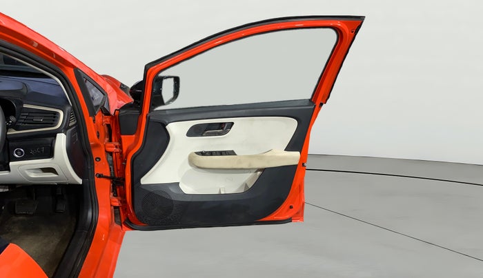 2025 Tata ALTROZ Accomplished Plus S Petrol 6DCT, Petrol, Automatic, 831 km, RHS Front Door