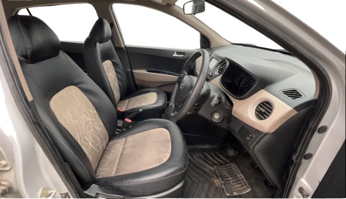 2017 Hyundai Grand i10 MAGNA 1.2 KAPPA VTVT, Petrol, Manual, 65,733 km, Right Side Front Door Cabin