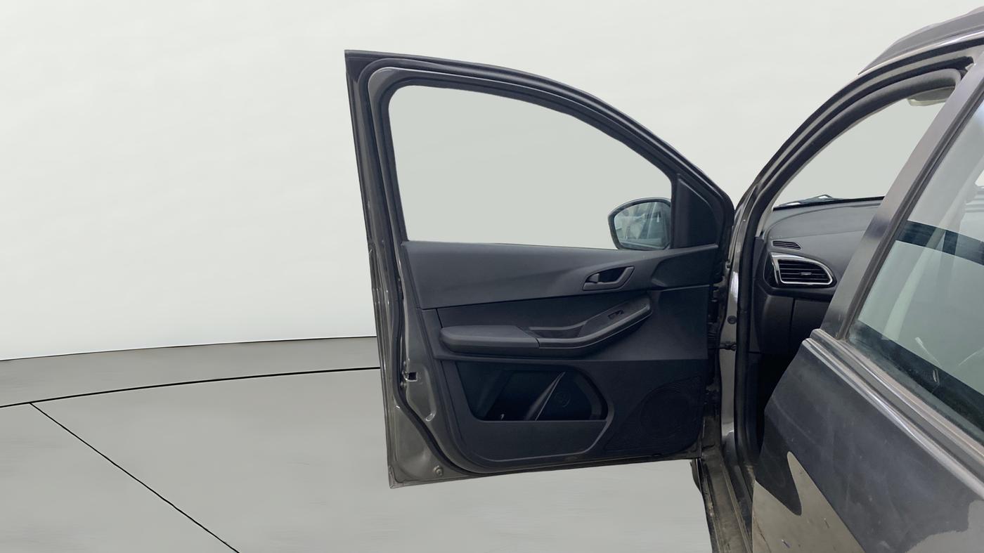 2022 Tata TIAGO NRG XT MT, Petrol, Manual, 3,954 km, LHS Front Door
