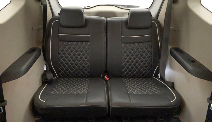 2020 Renault TRIBER RXZ AMT, Petrol, Automatic, 30,721 km, Third Seat Row ( optional )