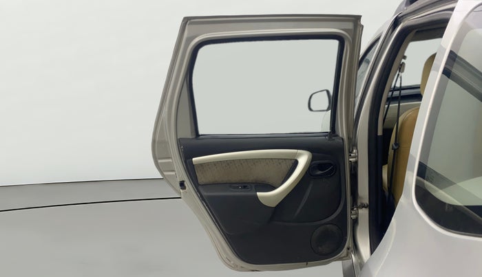 2014 Renault Duster RXL PETROL, Petrol, Manual, 1,25,234 km, LHS Rear Door