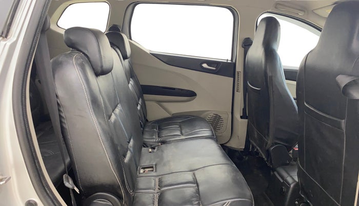 2020 Renault TRIBER RXZ, Petrol, Manual, 71,941 km, Right Side Rear Door Cabin