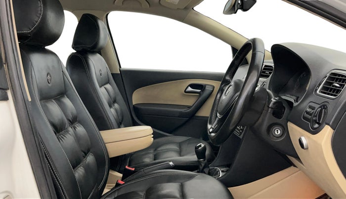 2018 Volkswagen Ameo HIGHLINE PLUS 1.0L 16 ALLOY, CNG, Manual, 55,248 km, Right Side Front Door Cabin