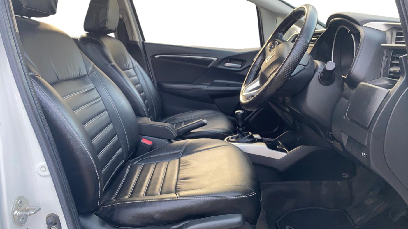 2022 Honda WR-V 1.2L I-VTEC VX MT, Petrol, Manual, 27,184 km, Right Side Front Door Cabin