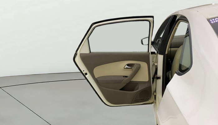 2014 Skoda Rapid AMBITION 1.6 MPI MT, Petrol, Manual, 39,036 km, LHS Rear Door