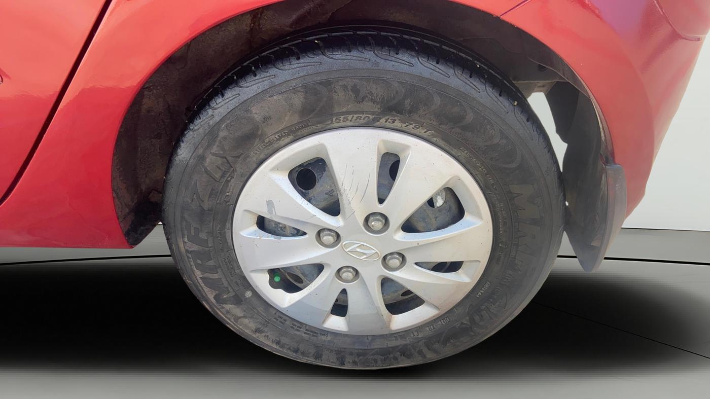 2013 Hyundai i10 MAGNA 1.2, Petrol, Manual, 55,606 km, Left Rear Wheel
