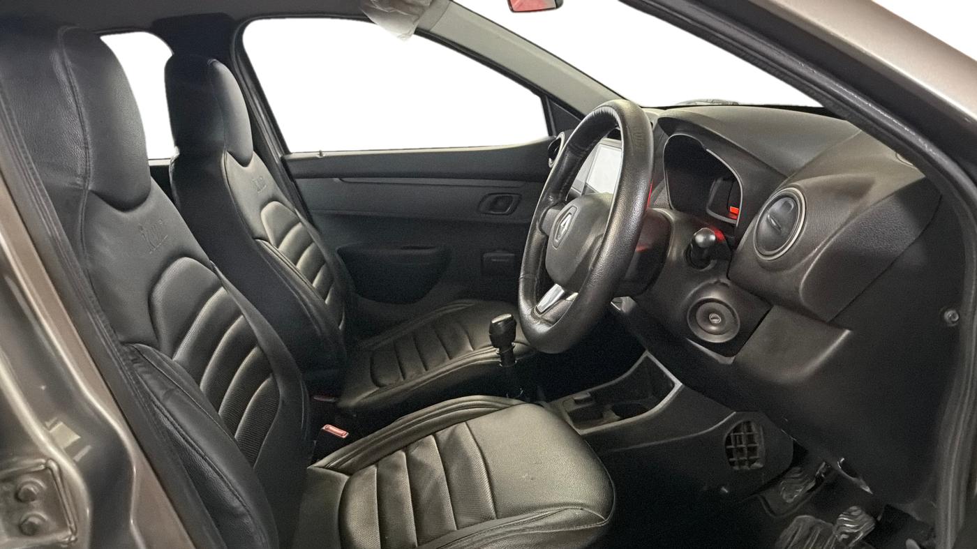 2017 Renault Kwid RXL, Petrol, Manual, 46,155 km, Right Side Front Door Cabin
