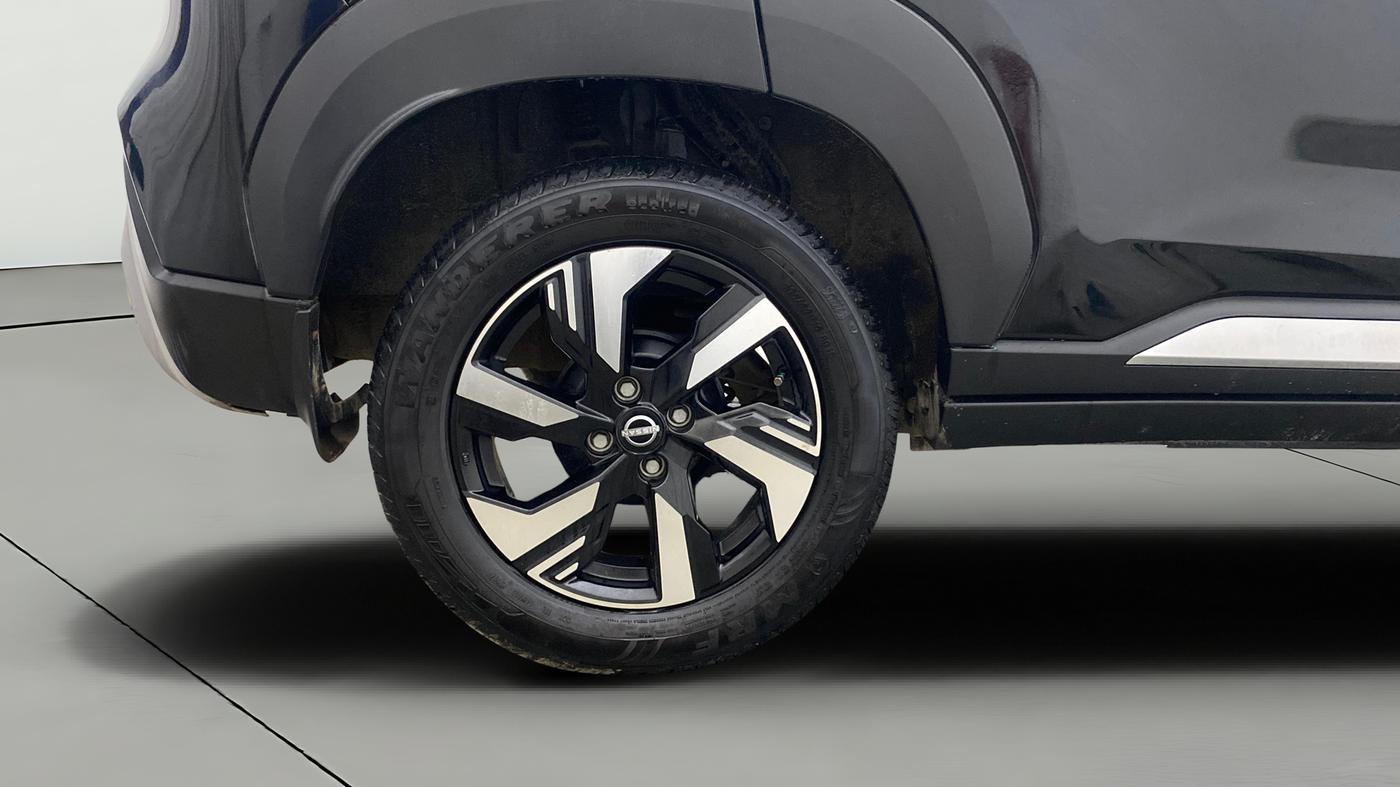 2024 Nissan MAGNITE N-Connecta B4D 1.0 Petrol AMT, Petrol, Automatic, 23,612 km, Right Rear Wheel