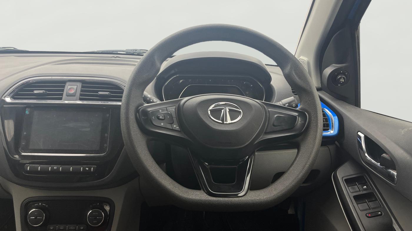 2020 Tata Tiago XZ PLUS DUAL TONE PETROL, Petrol, Manual, 45,112 km, Steering Wheel Close Up
