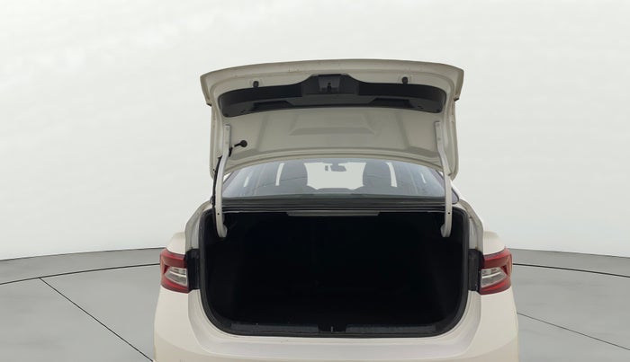 2024 Skoda SLAVIA STYLE 1.0L TSI AT, Petrol, Automatic, 26,163 km, Boot Door Open