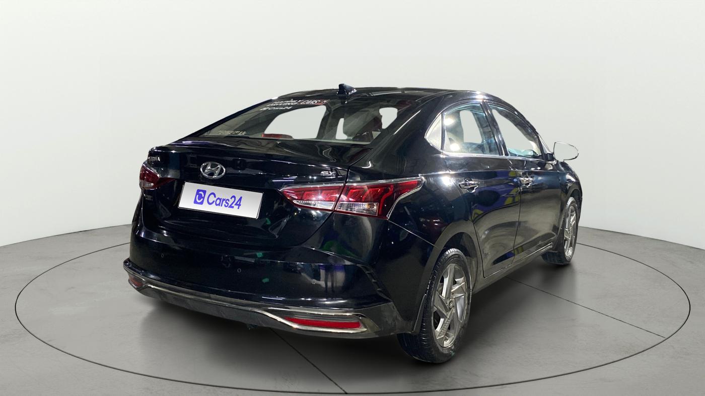 2022 Hyundai Verna SX 1.5 VTVT, Petrol, Manual, 29,322 km, Right Back Diagonal