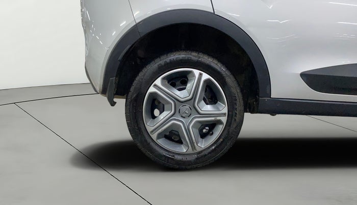 2018 Tata NEXON XT DIESEL, Diesel, Manual, 70,648 km, Right Rear Wheel