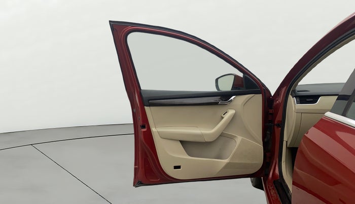 2017 Skoda Octavia STYLE PLUS AT 1.8 TSI, Petrol, Automatic, 1,14,712 km, LHS Front Door