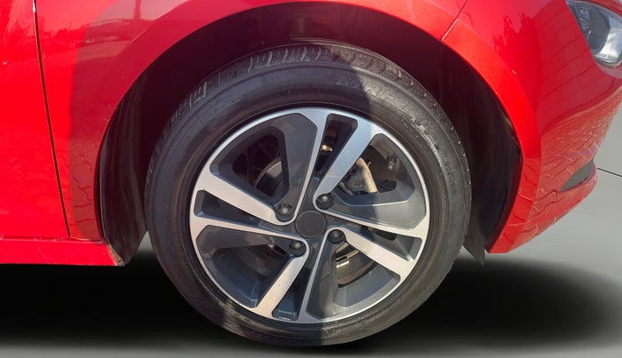 2021 Tata ALTROZ XZ PETROL, Petrol, Manual, 50,067 km, Right Front Wheel