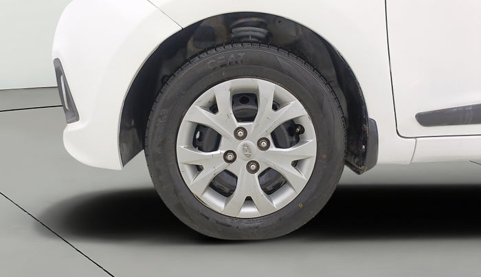 2016 Hyundai Grand i10 SPORTZ 1.2 KAPPA VTVT, Petrol, Manual, 70,486 km, Left Front Wheel