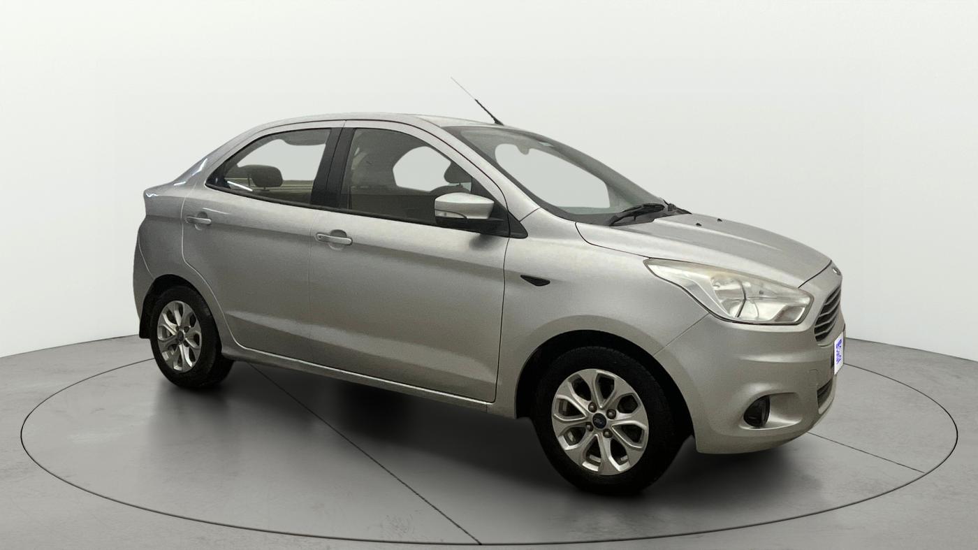 2017 Ford Figo Aspire TITANIUM 1.2 PETROL, CNG, Manual, 80,166 km, Right Front Diagonal