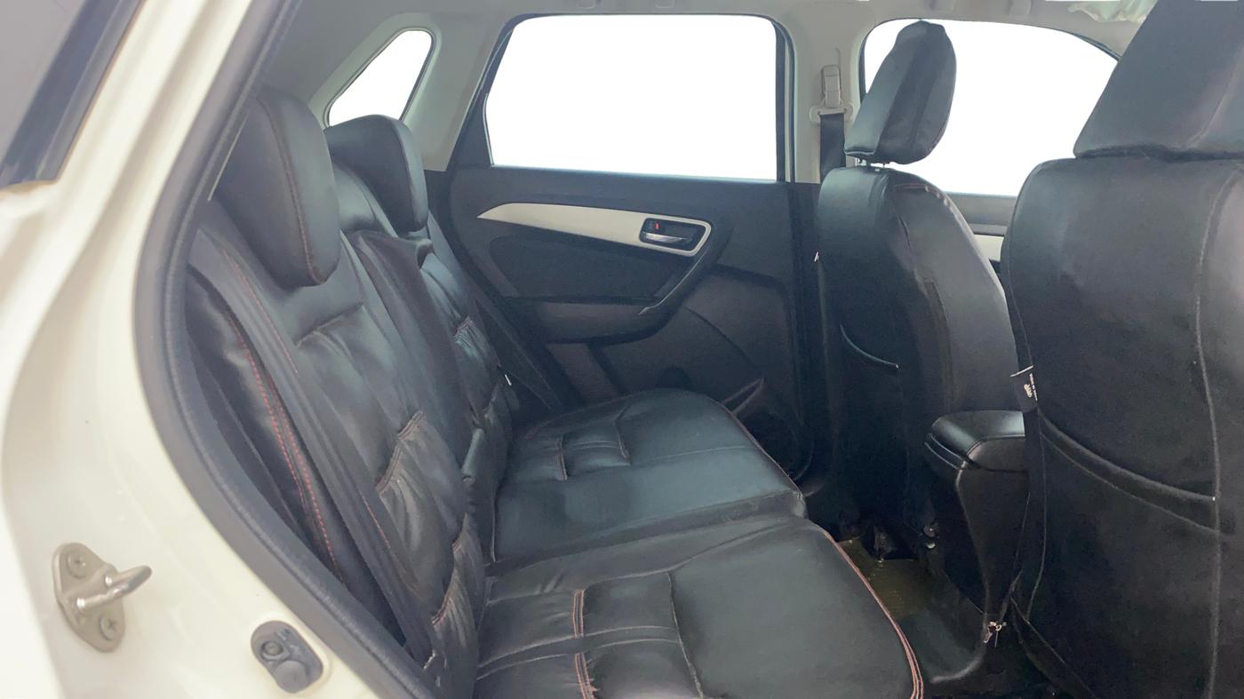 2020 Maruti Vitara Brezza ZXI PLUS, CNG, Manual, 82,423 km, Right Side Rear Door Cabin