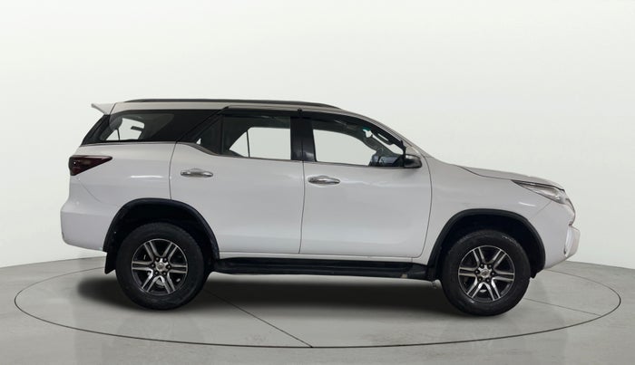 2018 Toyota Fortuner 2.8 4X2 MT, Diesel, Manual, 1,58,246 km, Right Side View
