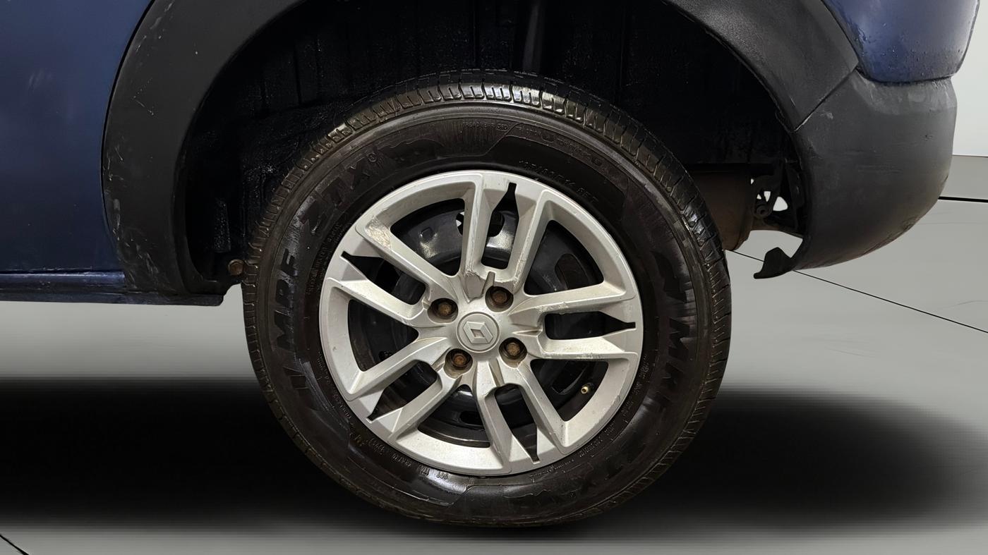 2019 Renault TRIBER RXT, Petrol, Manual, 56,442 km, Left Rear Wheel