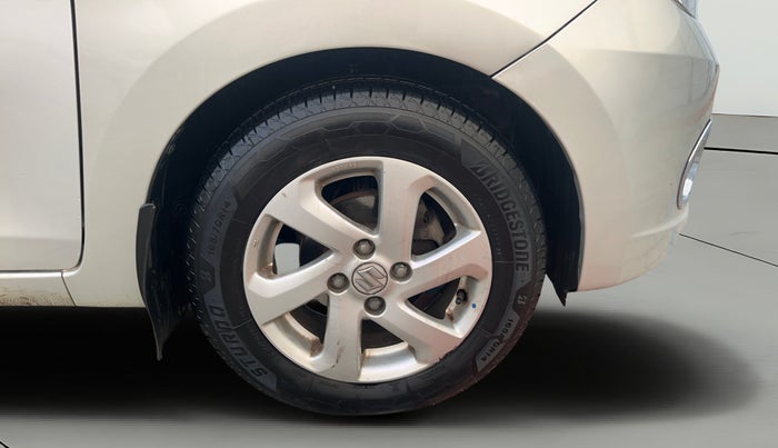 2017 Maruti Celerio ZXI (O), Petrol, Manual, 74,883 km, Right Front Wheel