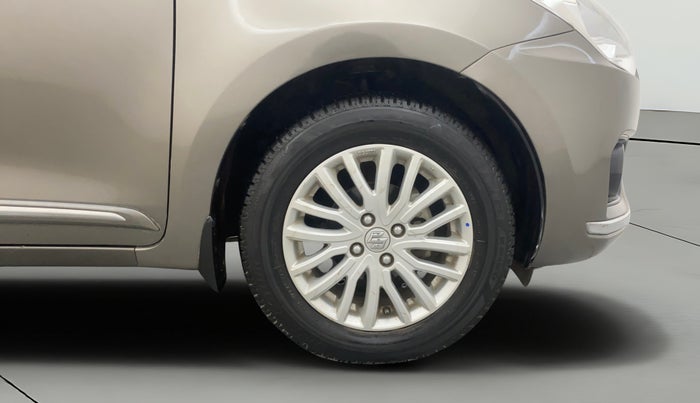 2018 Maruti Dzire ZXI AMT, Petrol, Automatic, 61,757 km, Right Front Wheel