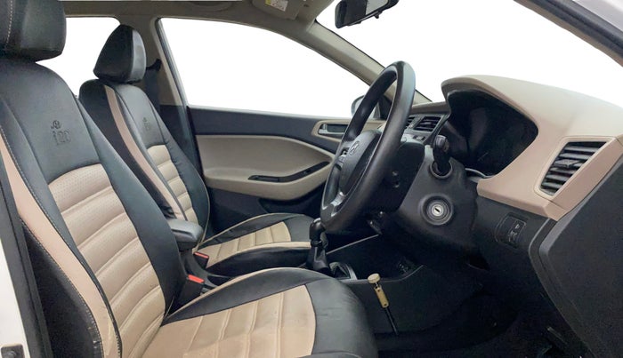 2016 Hyundai Elite i20 MAGNA 1.2, Petrol, Manual, 57,965 km, Right Side Front Door Cabin