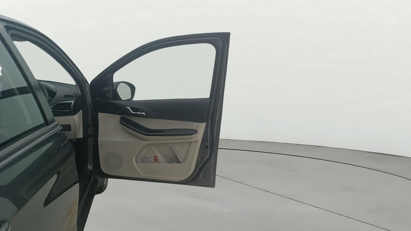 2024 Tata Tiago XZA PLUS PETROL, Petrol, Automatic, 11,683 km, RHS Front Door