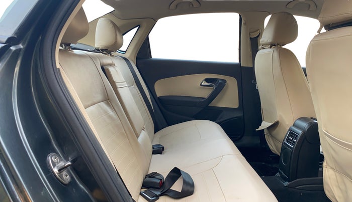 2017 Skoda Rapid AMBITION 1.5 TDI AT, Diesel, Automatic, 86,305 km, Right Side Rear Door Cabin