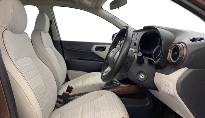 2022 Hyundai AURA S 1.2 CNG, CNG, Manual, 30,019 km, Right Side Front Door Cabin