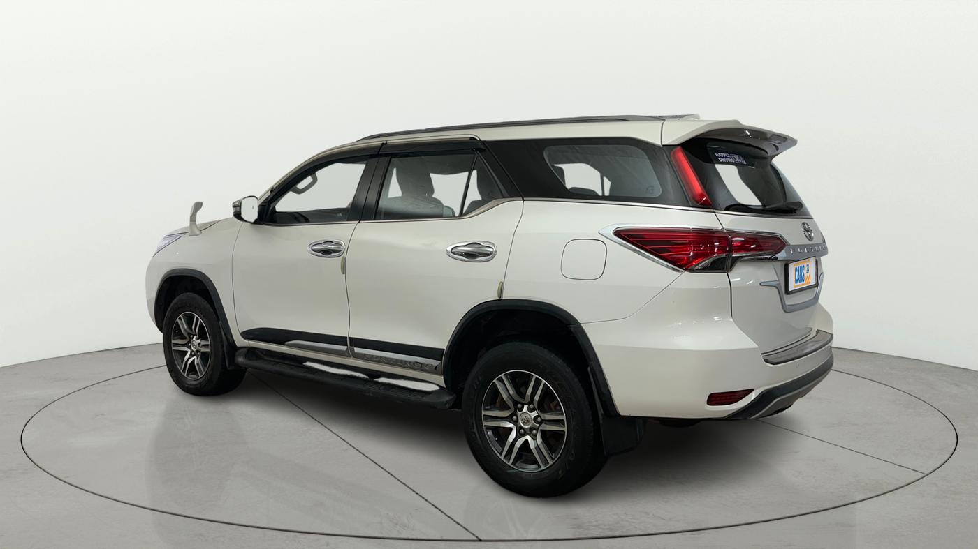 2018 Toyota Fortuner 2.8 4X2 MT, Diesel, Manual, 88,392 km, Left Back Diagonal