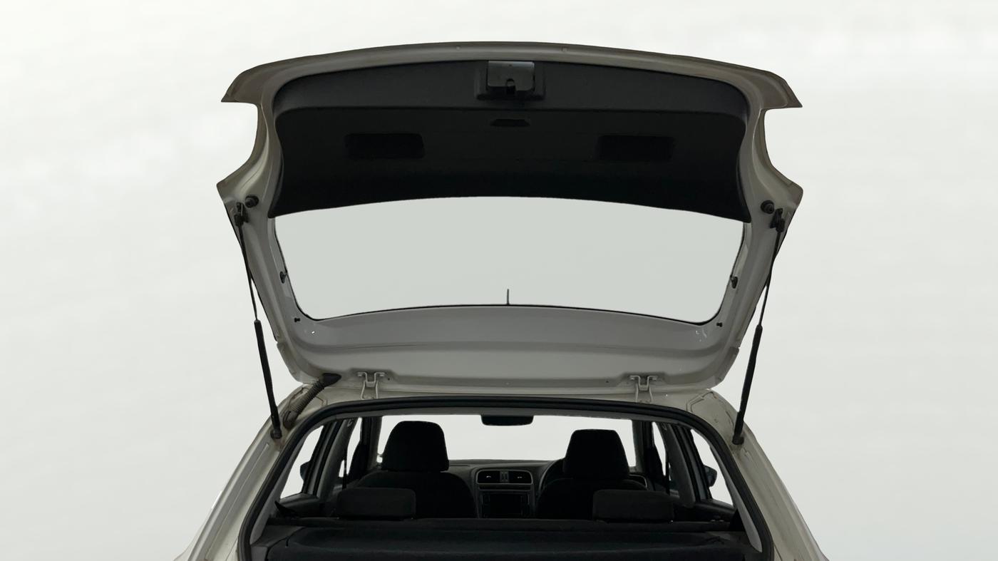 2019 Volkswagen Polo HIGHLINE PLUS 1.0, Petrol, Manual, 53,341 km, Boot Door Open