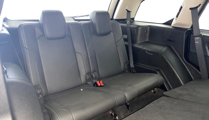 2017 Tata Hexa XT 4X4 7 STR, Diesel, Manual, 76,356 km, Third Seat Row ( optional )