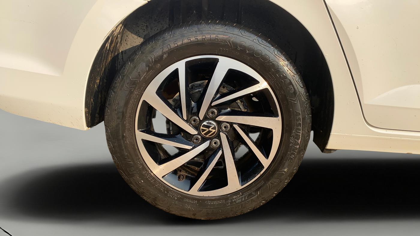 2022 Volkswagen VIRTUS TOPLINE TSI 1.0 AT, Petrol, Automatic, 67,723 km, Right Rear Wheel